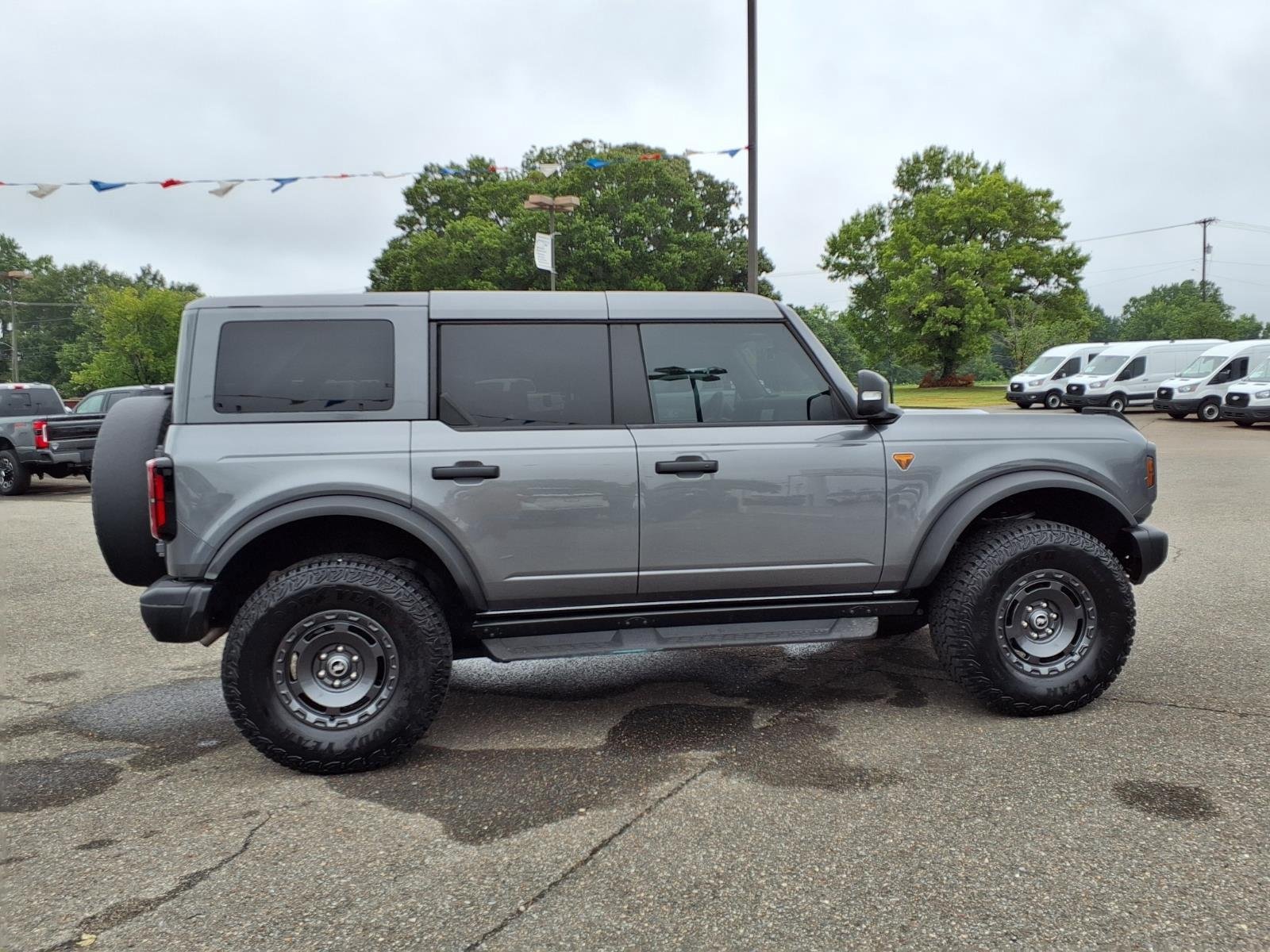 Certified Used 2025 Carbonized Gray Metallic Ford Badlands image 10