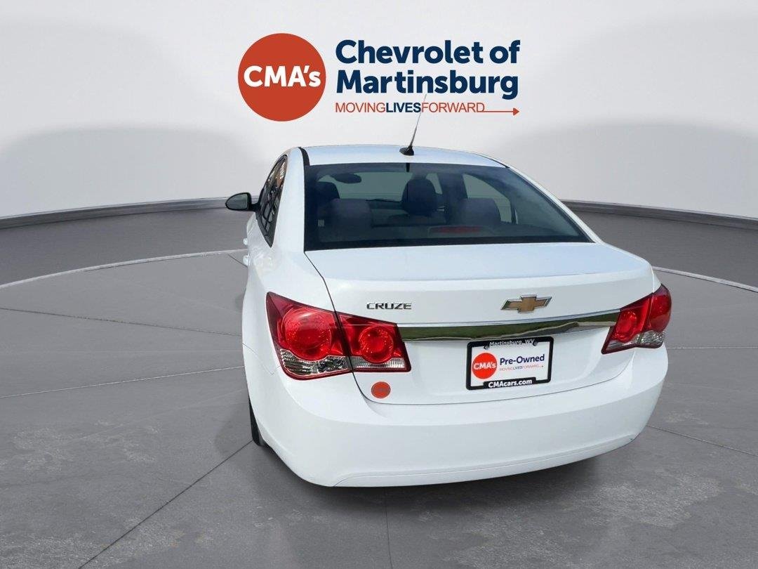 Used 2013 Summit White Chevrolet LS image 4