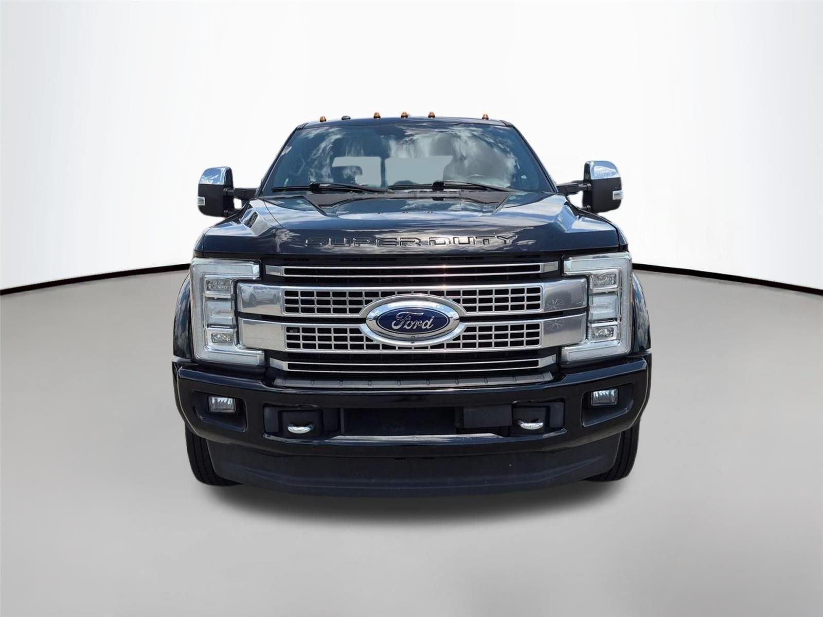 Used 2017 Shadow Black Ford Platinum image 2