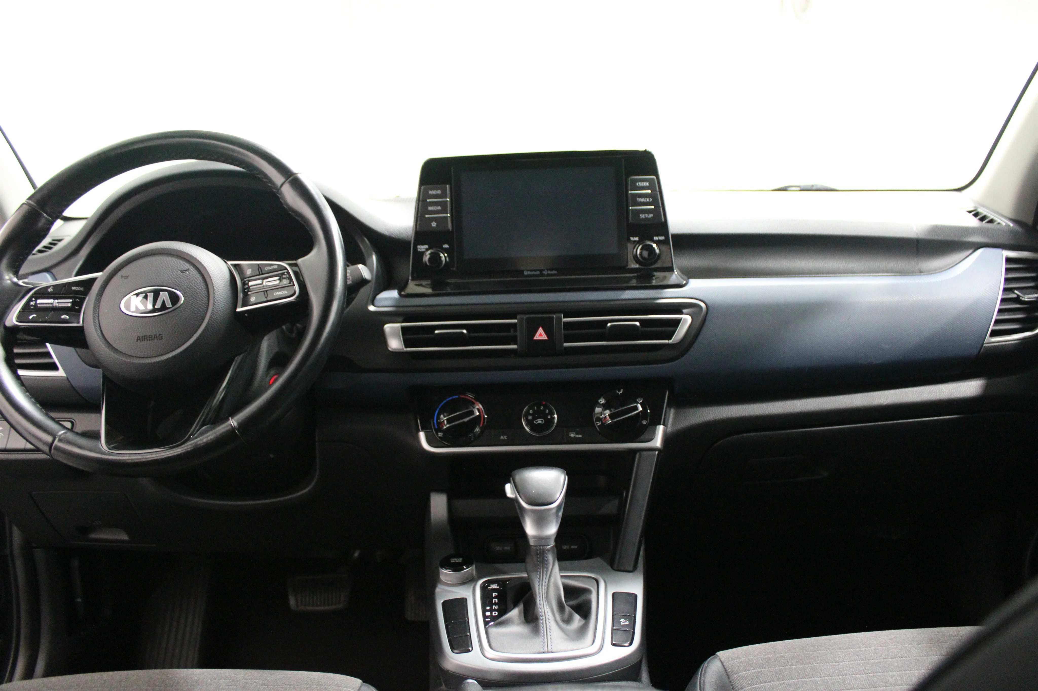 Used 2021 Gravity Gray Kia S image 2