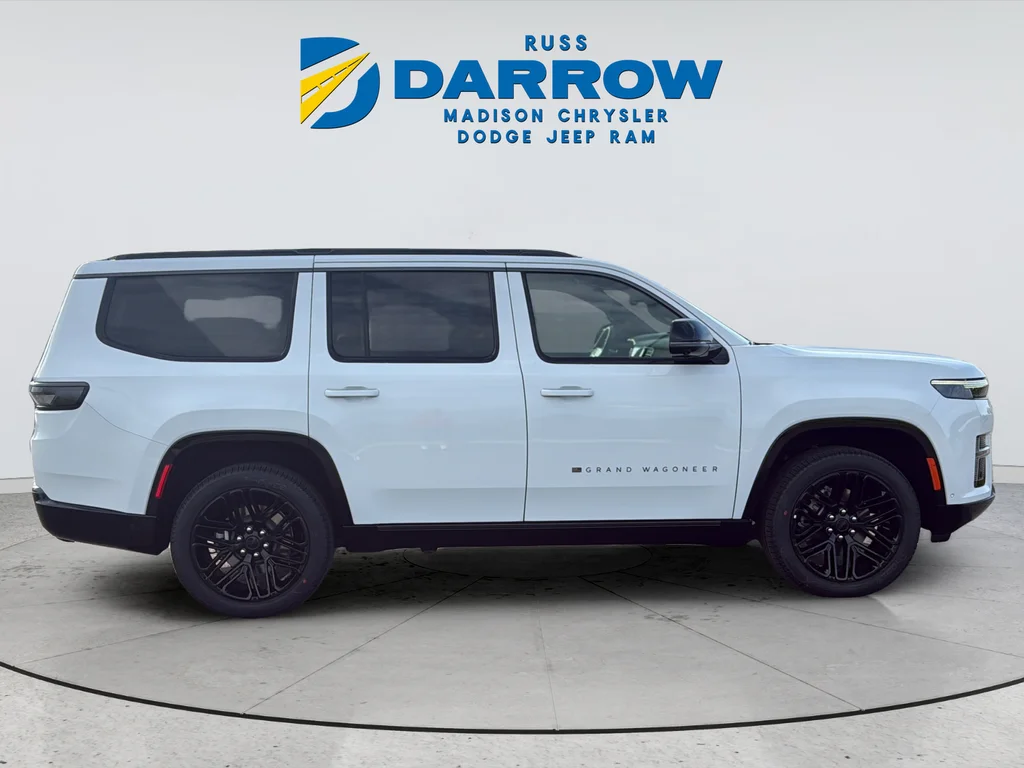 New 2026 Bright White Clear-Coat Exterior Paint Jeep Limited Reserve image 6
