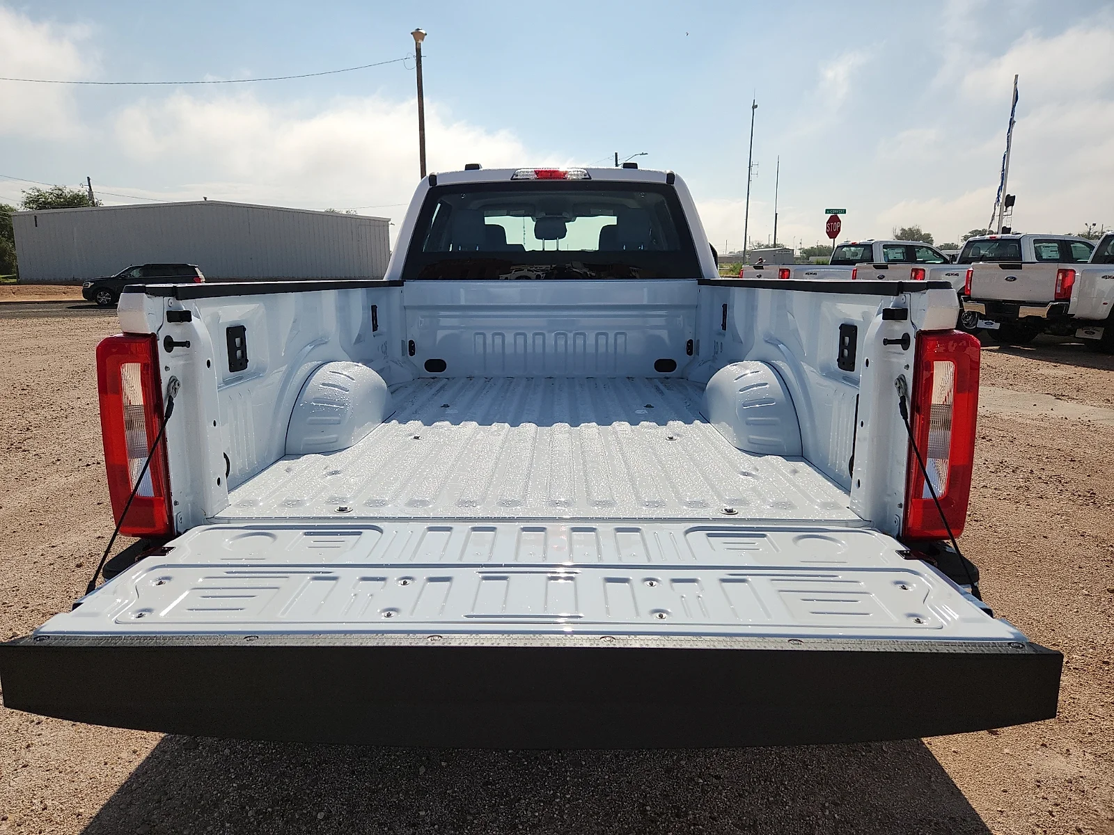 New 2026 Oxford White Ford XL image 12