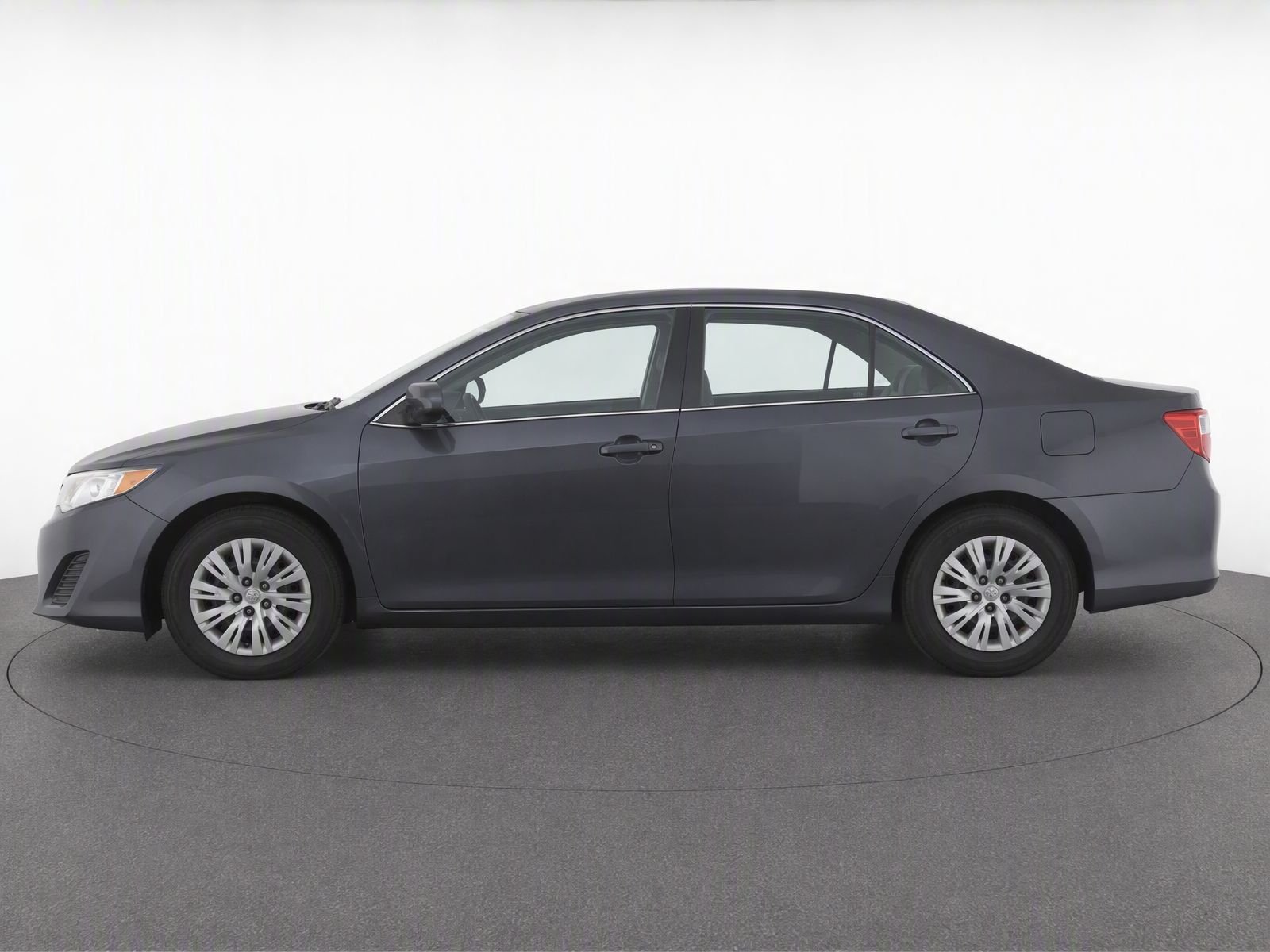 Used 2012 Magnetic Gray Metallic Toyota L image 7