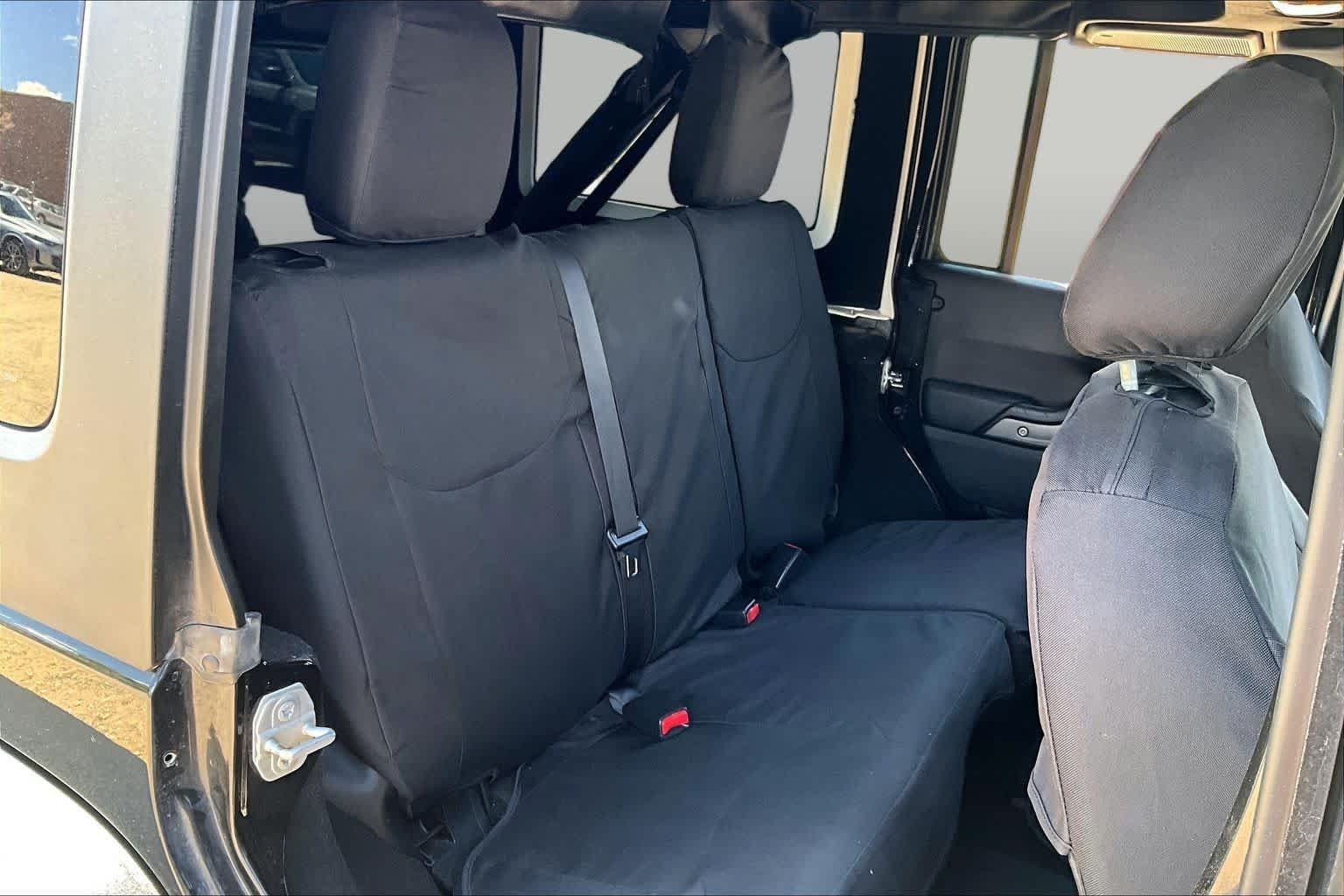 Used 2018 Black Clearcoat Jeep Sport S image 16