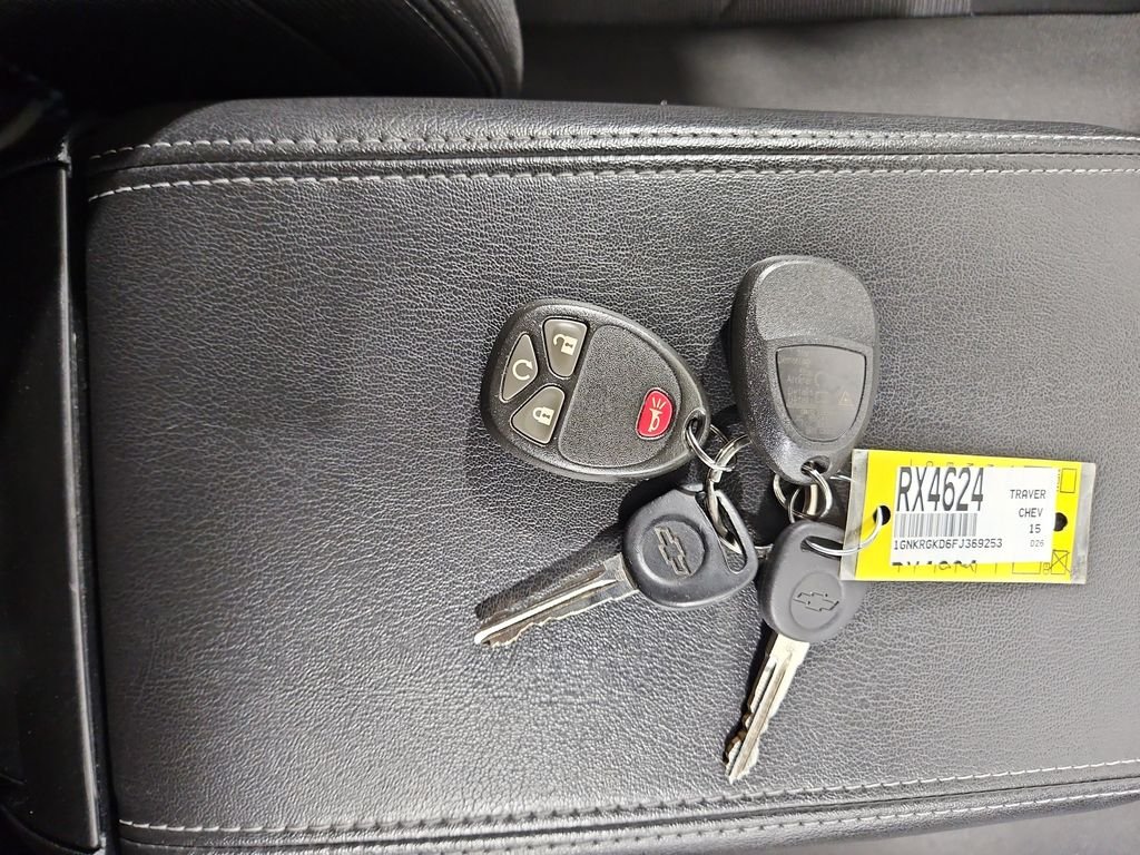 Used 2015 Gold Chevrolet LT image 28