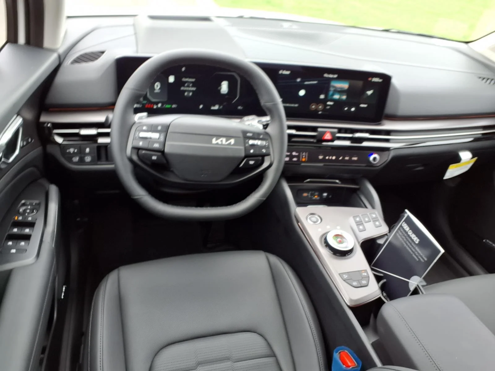 New 2027 Snow White Pearl Kia SX-Prestige image 3