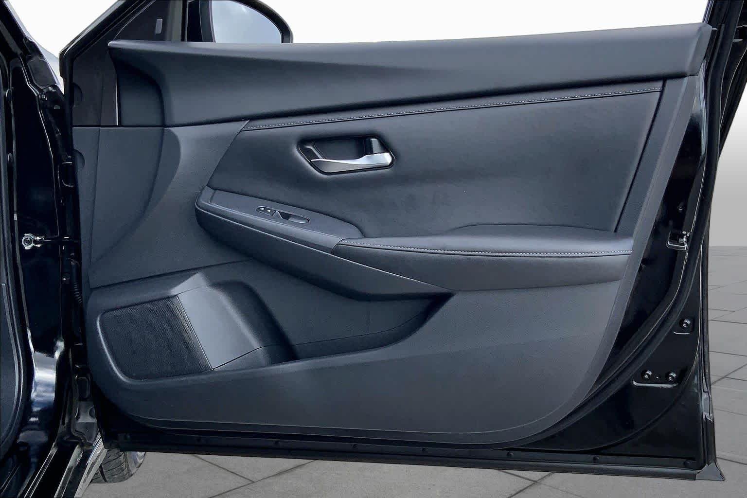 Used 2024 Super Black Nissan SV image 22