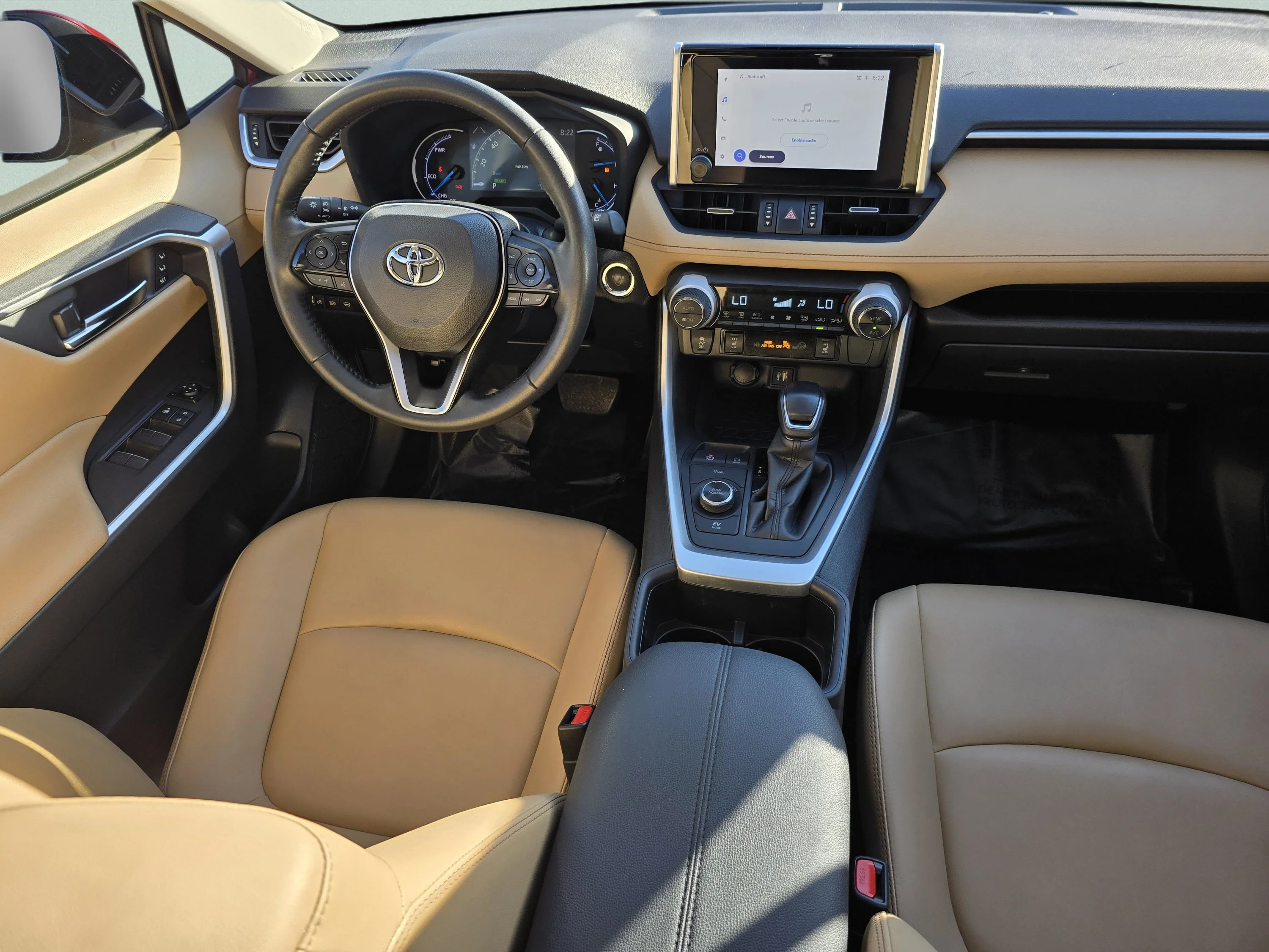 Used 2025 Ruby Flare Pearl Toyota XLE Premium image 32