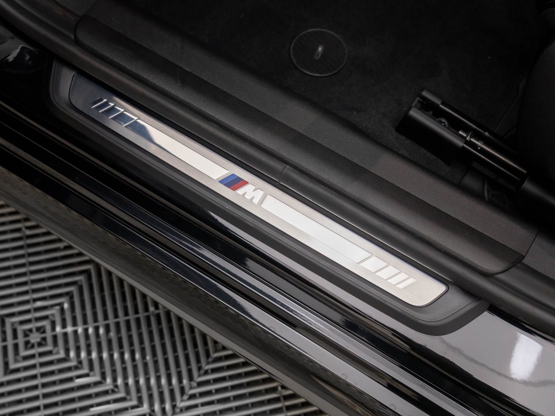 New 2026 Black Sapphire Metallic BMW 330i xDrive image 15