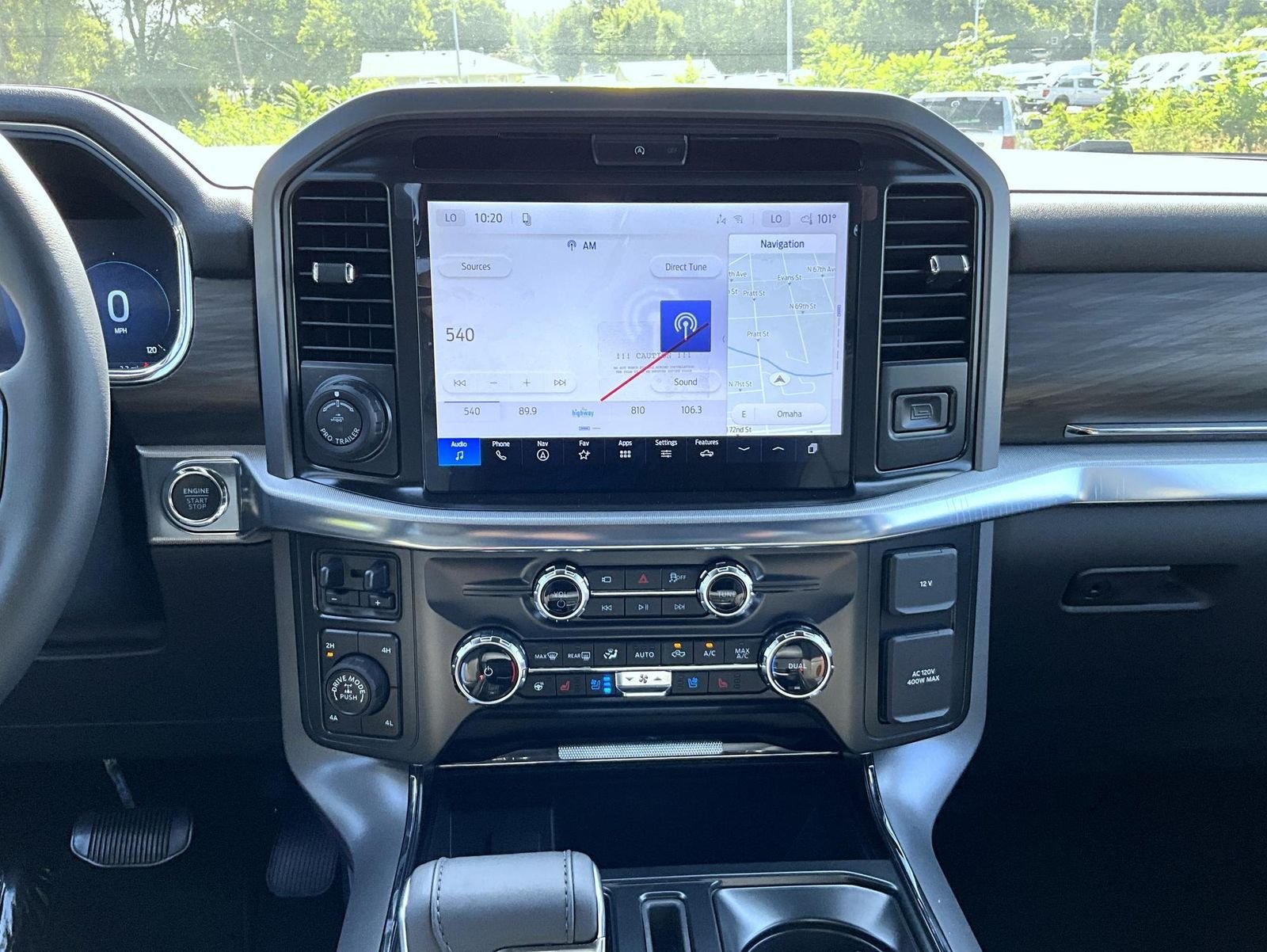 New 2026 Star White Metallic Tri-Coat Ford Lariat image 15