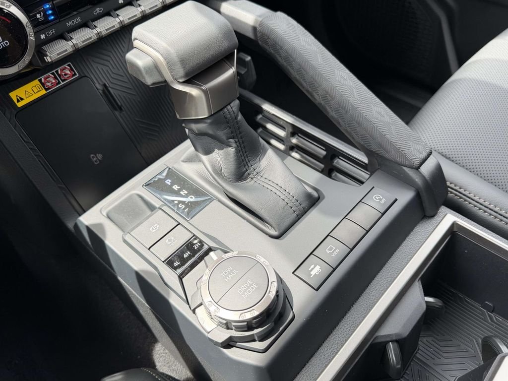 2026 Toyota Tacoma Limited - Photo 6