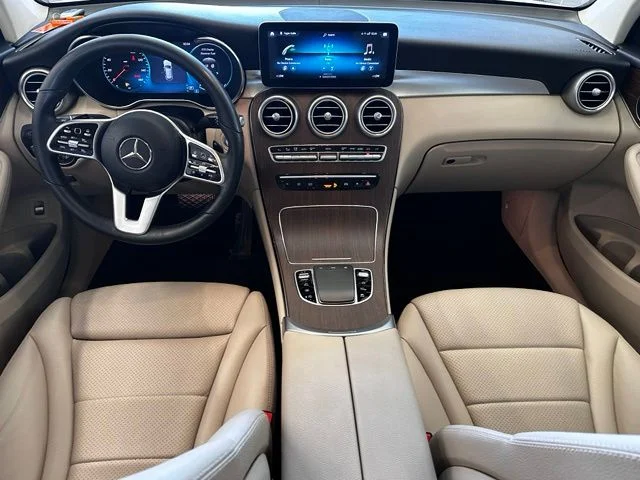Certified Used 2022  Mercedes-Benz GLC 300 image 13