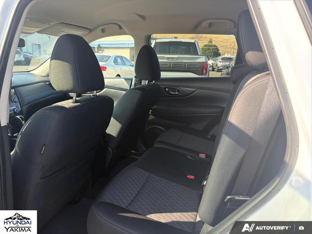 Used 2018 Glacier White Nissan SV image 23