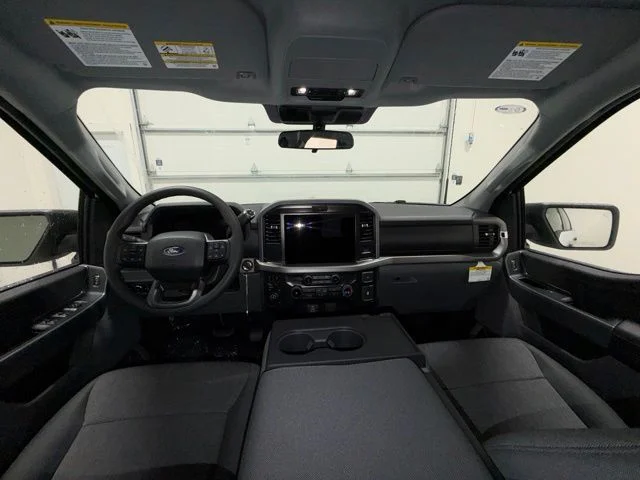 New 2026 Oxford White Ford XLT image 9