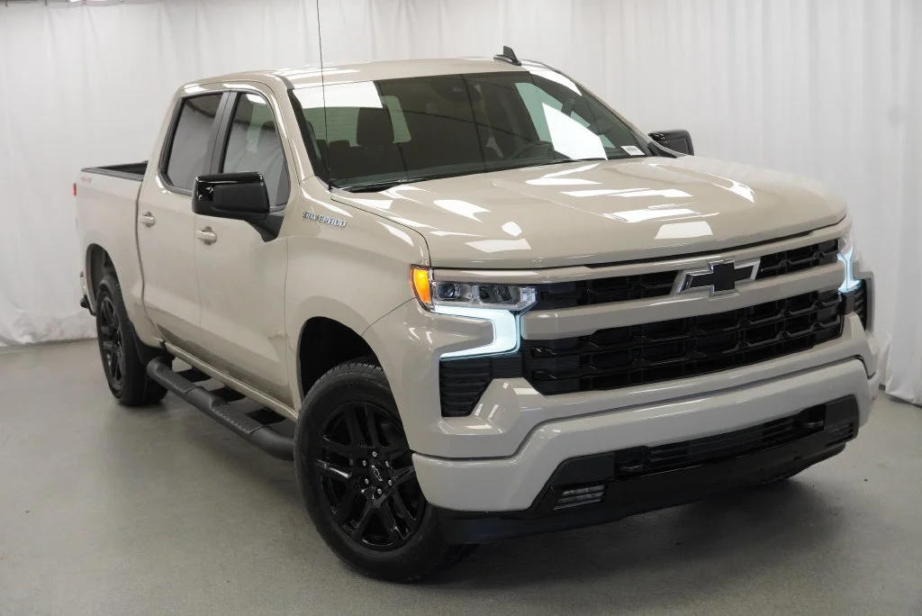 New 2026 White Sands Chevrolet RST image 34