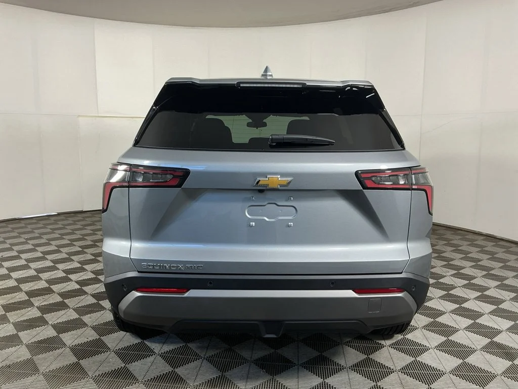 New 2027 Gray Chevrolet LT image 6