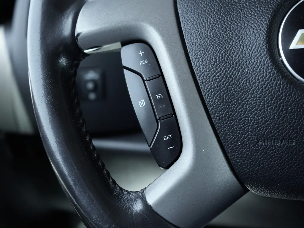 Used 2012 Summit White Chevrolet LT image 21