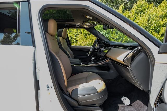 Certified Used 2025 White Land Rover Autobiography image 42