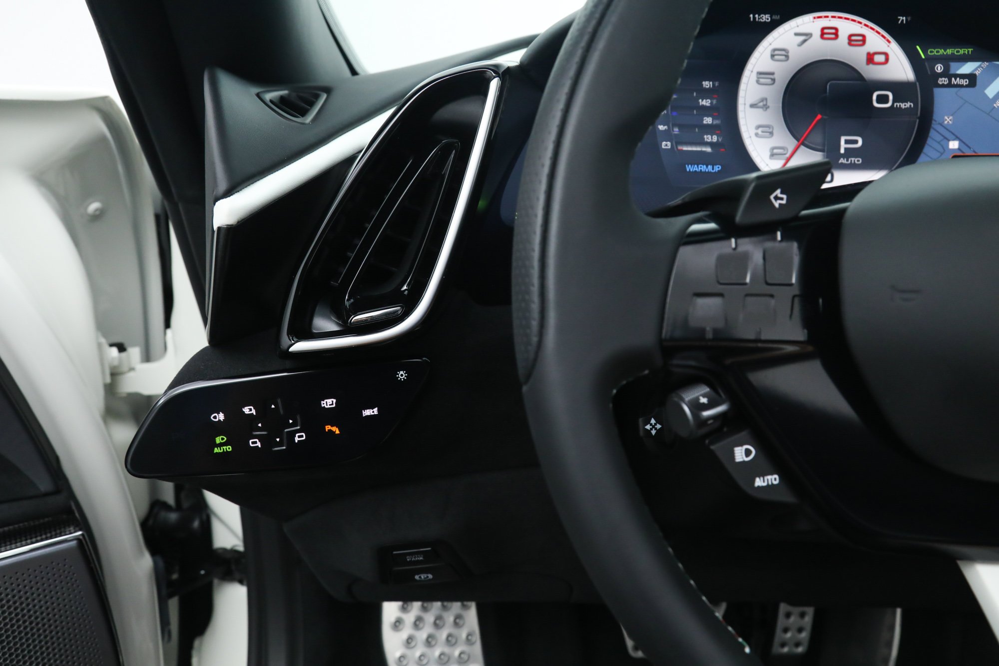 Used 2025 White Ferrari  image 31