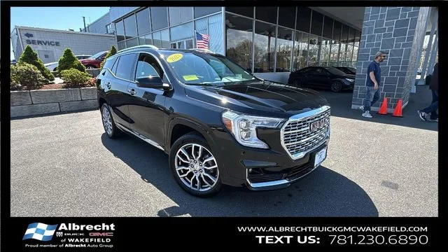 2023 GMC Terrain Denali AWD's photo