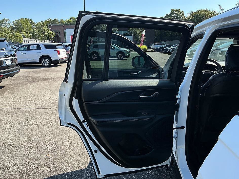Used 2025 Bright White Clearcoat Jeep Altitude X image 21