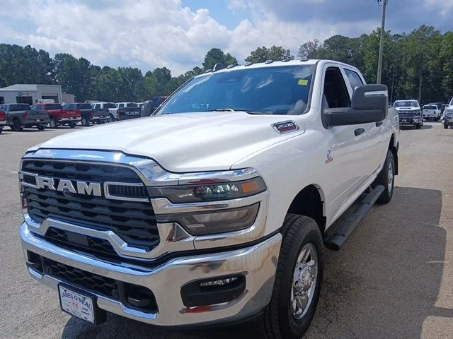 New 2026 Bright White Clear-Coat Exterior Paint RAM Tradesman image 13