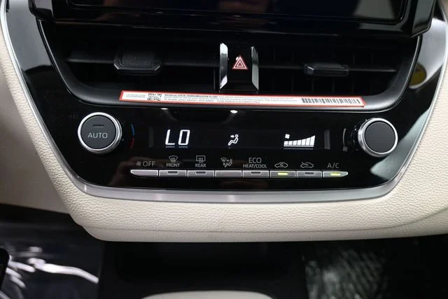 Used 2025 Silver Toyota LE image 31