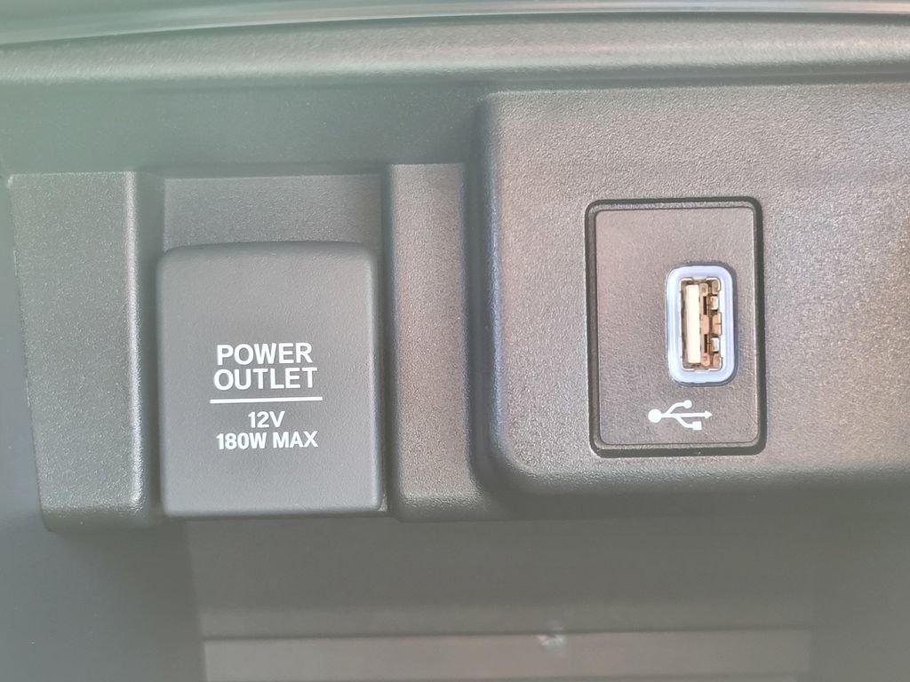 2018 Honda Accord LX - Photo 19