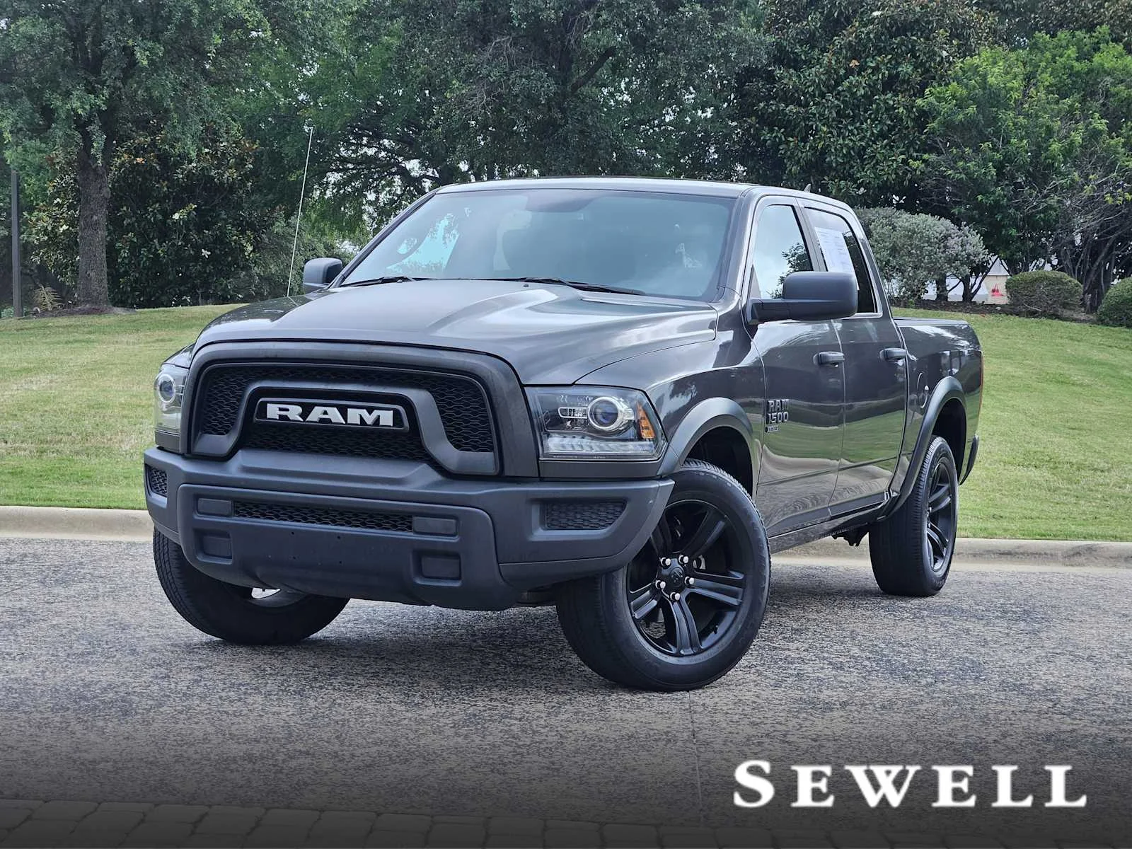 2022 RAM 1500 Classic Warlock 4x4 Crew Cab 5'7's photo