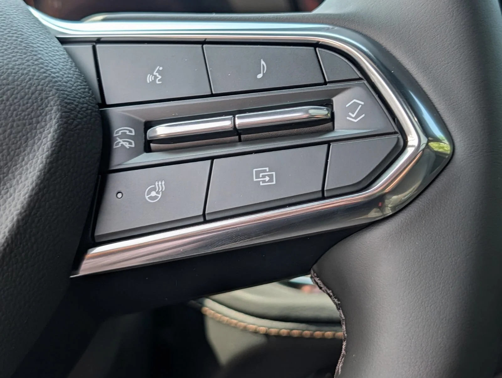 New 2026 Polar White Tricoat Chevrolet High Country image 36