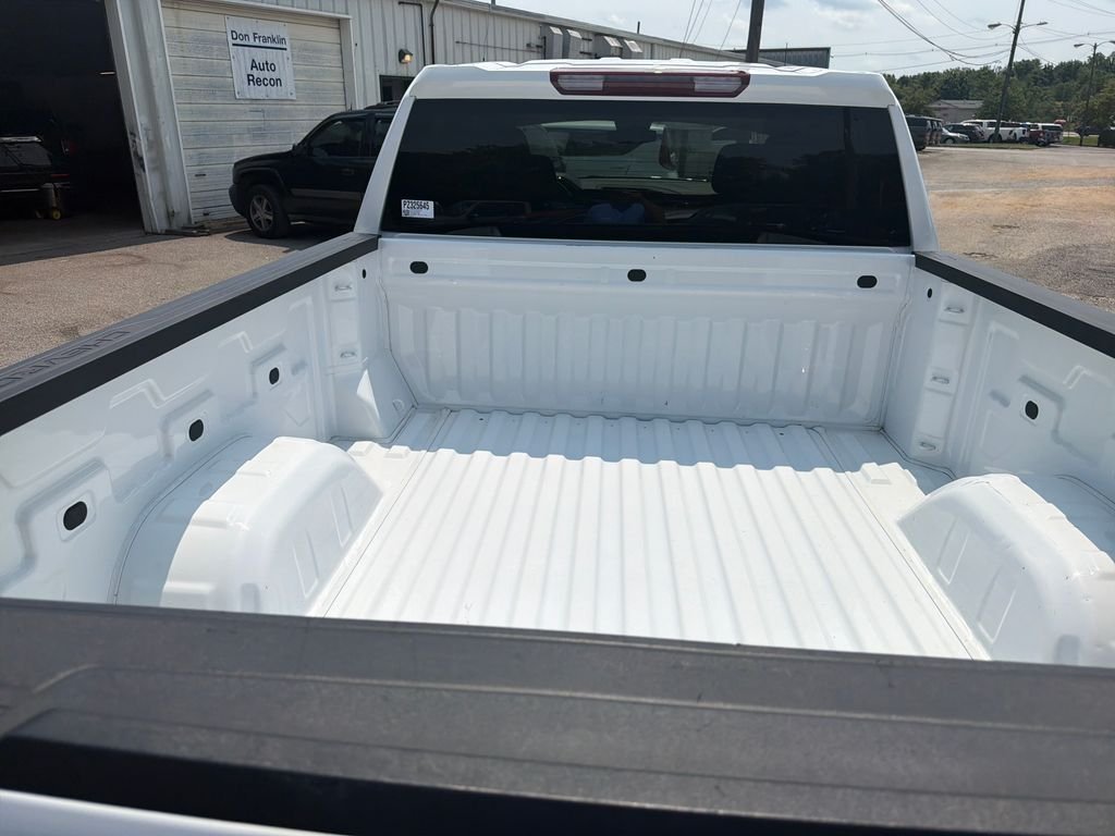 Used 2023 White Chevrolet LT image 9