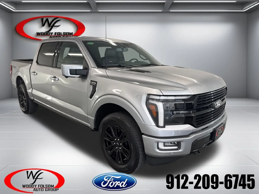 Used 2025 Silver Ford Platinum image 1