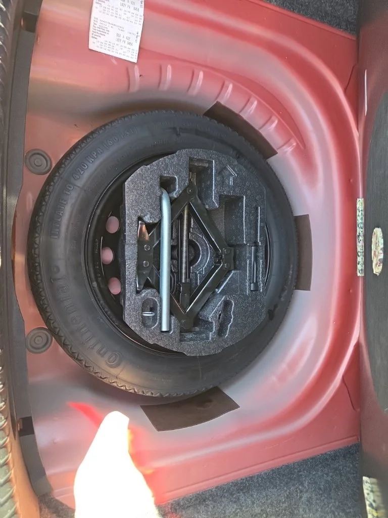 Used 2019 Orange Volkswagen R-Line image 20