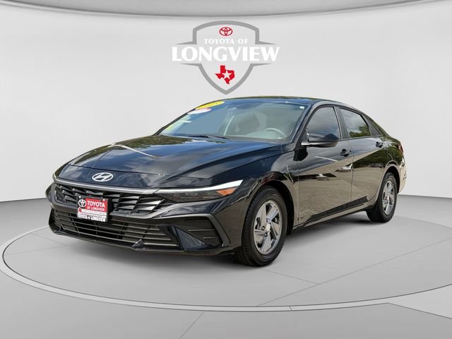 Pre-Owned 2025 Hyundai Elantra SE FWD 4D Sedan