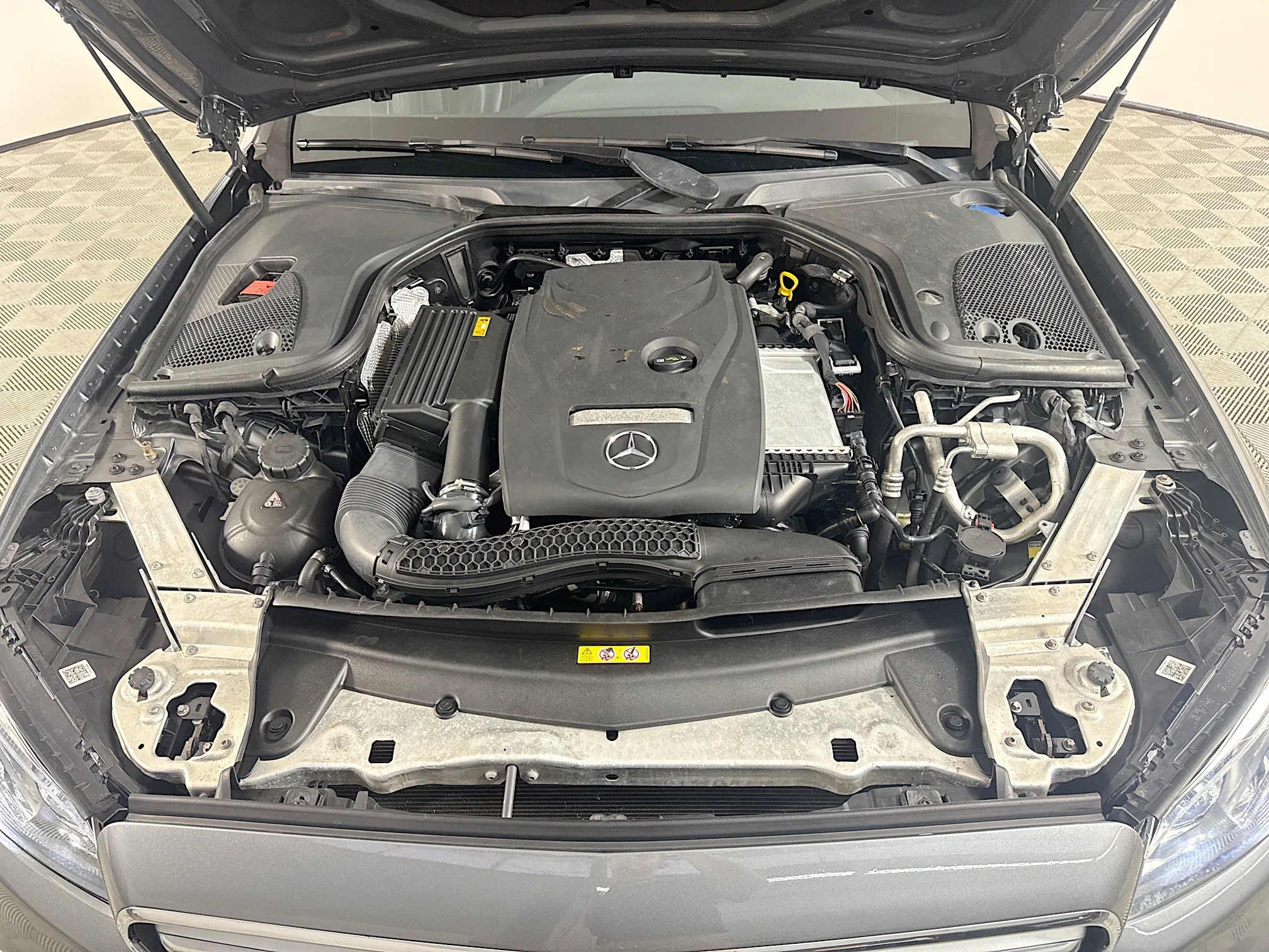Used 2018 Selenite Gray Metallic Mercedes-Benz E 300 image 34