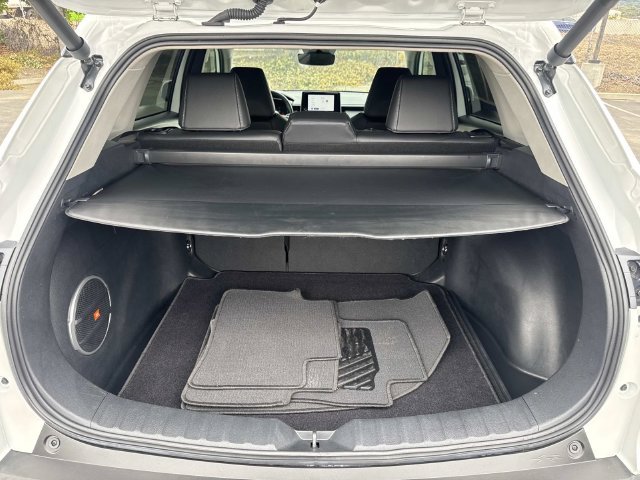 Used 2024 Beige Toyota XLE image 22