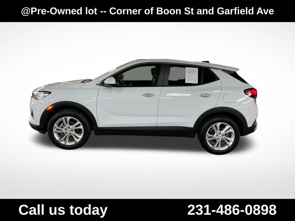 Used 2023 White Buick Preferred image 6