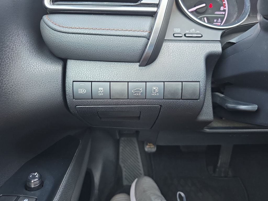 Used 2019 Blue Toyota LE image 19