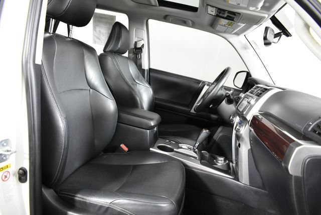 2016 Toyota 4Runner Limited - Photo 16