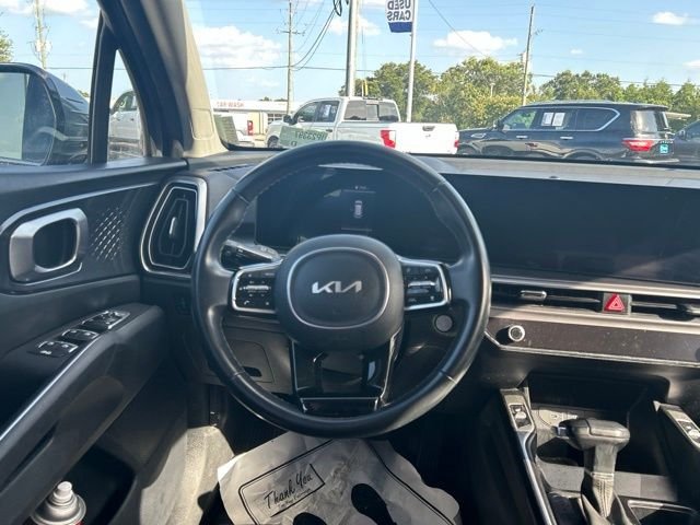 Used 2024 Silver Kia S image 20