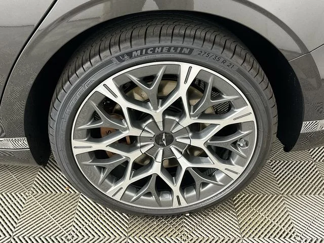 New 2026 Genesis G90 3.5T e-SC