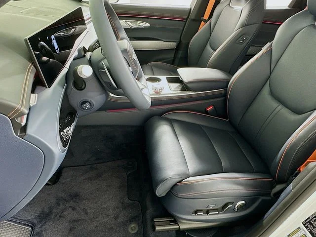 New 2026 White Genesis 2.5T Sport Prestige image 10