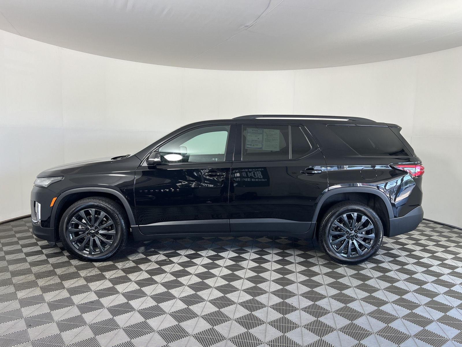 Used 2023 Mosaic Black Metallic Chevrolet RS image 15