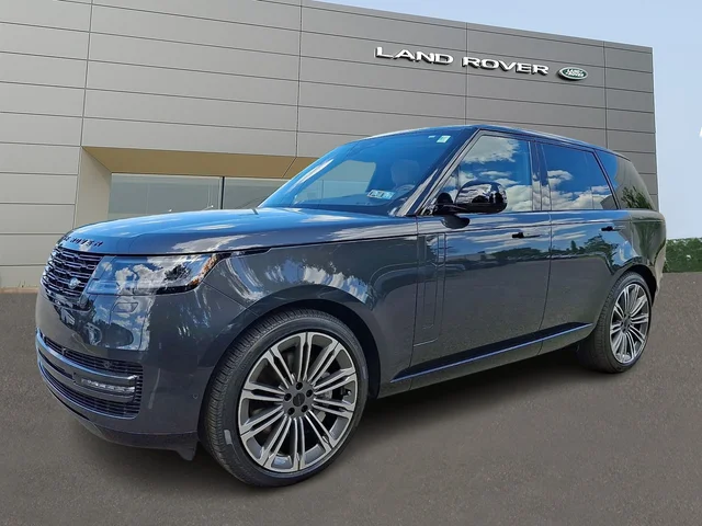 2026 Land Rover Range Rover P530 SE