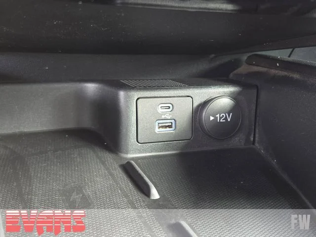Used 2022 Gray Ford SEL image 8