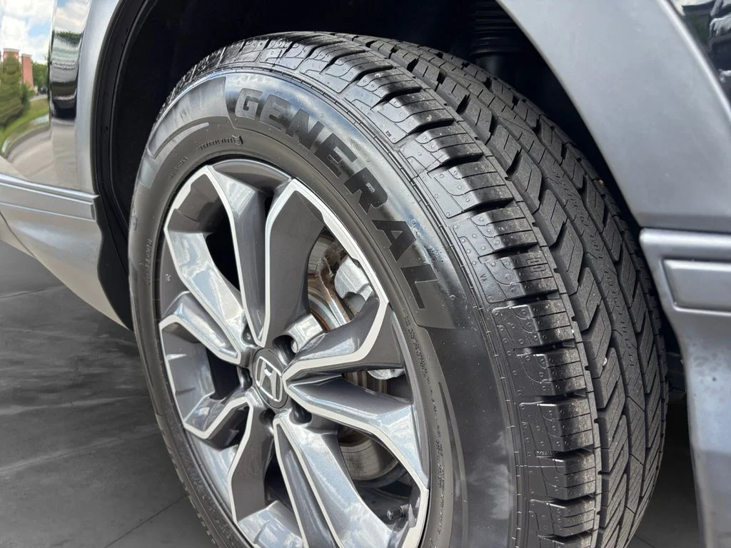 Used 2022 Black Honda EX-L image 56
