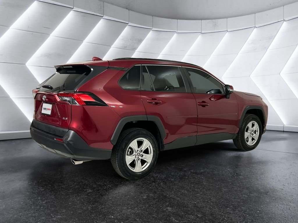 Used 2021 Red Toyota XLE image 4