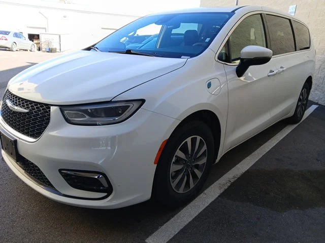 2023 Chrysler Pacifica Hybrid