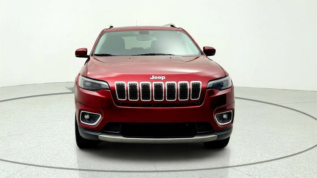 Used 2019 Velvet Red Pearlcoat Jeep Limited 4x4 image 2