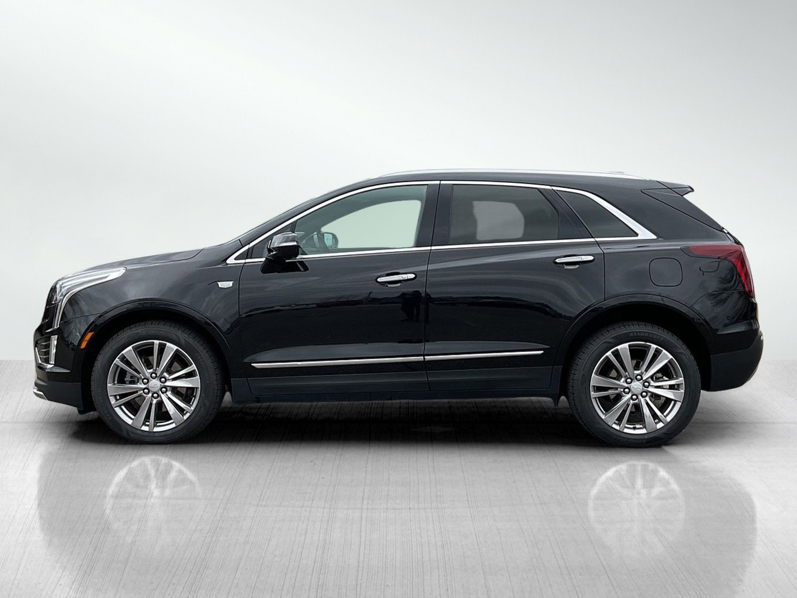 Used 2024 Cadillac XT5 Premium Luxury with VIN 1GYKNDRS0RZ716681 for sale in Brainerd, Minnesota